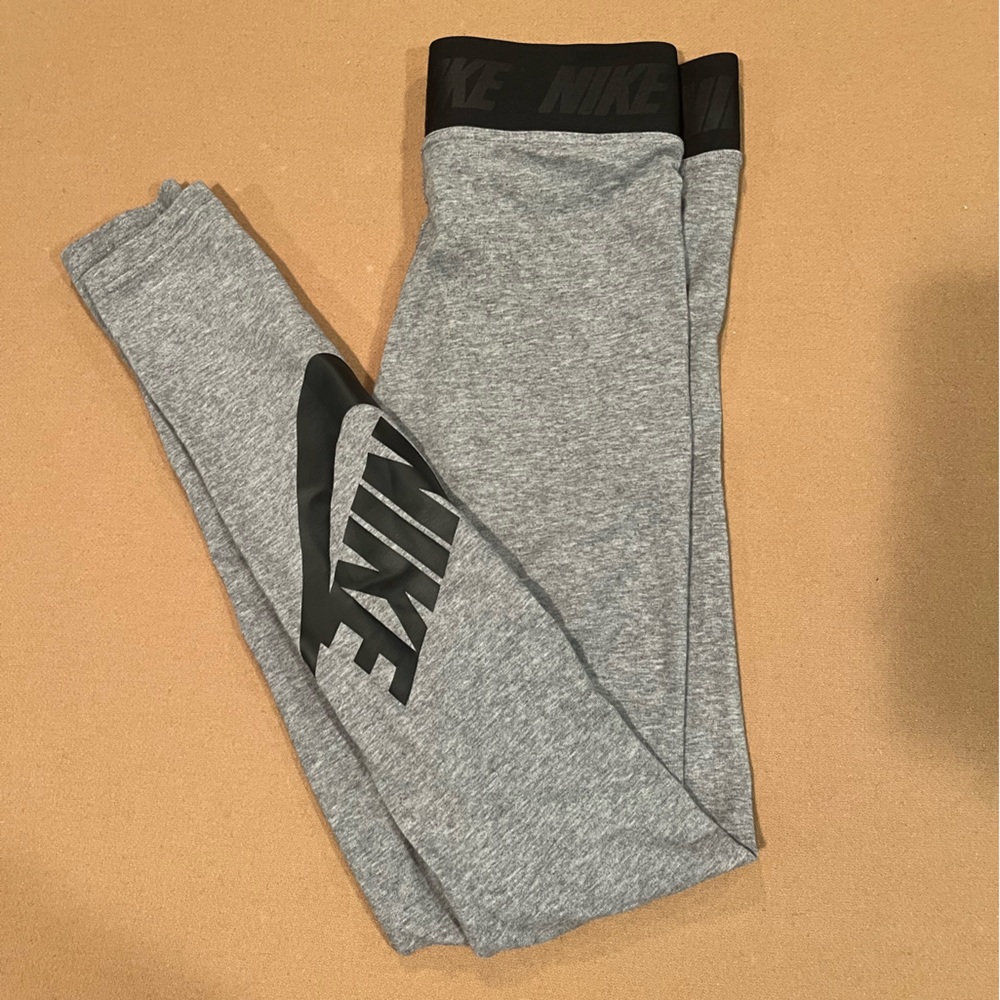 Nike leggings